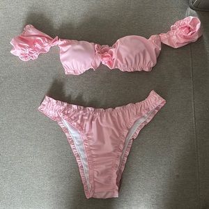 high leg ruffled bikini